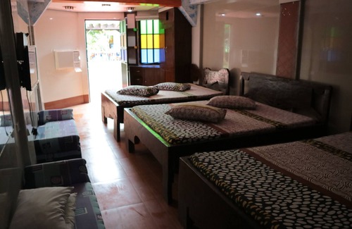 San Leonardo Hotel | Relax at Nipa Hut Resort: Poolside Family Getaway