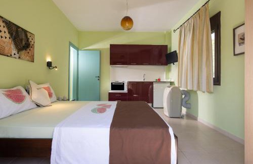 Porto Koufo House | Escape to Niriides: Pet-Friendly Oceanfront Retreat