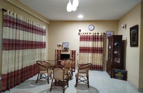 Anuradhapura House | Budget-Friendly Nirmal Hotel: Pet and Child Friendly Stays