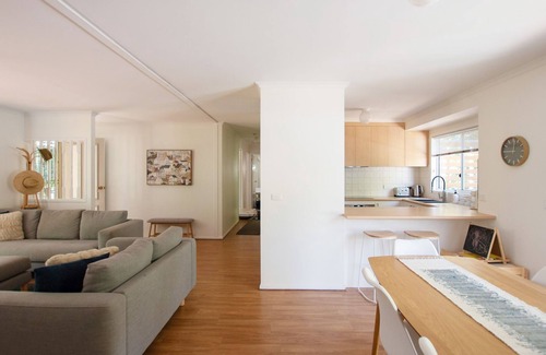 Porepunkah House | Discover Nirvana: Your Escape into Tranquility and Comfort