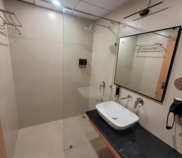 Gomti Nagar Hotel | Nirvana Nest