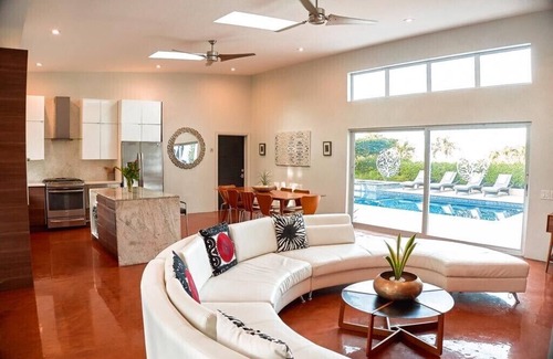 Plymouth Villa | Unwind at Nirvana Tobago Villa with Oceanfront Pool