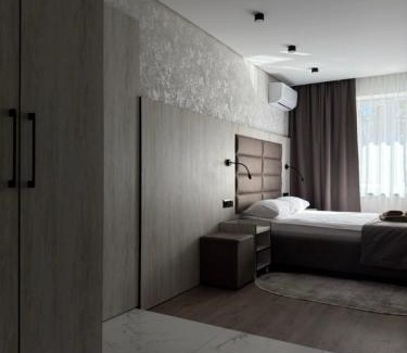 Rivne Apartment | Discover Nirvana: Top-Rated Hotel with Hot Tub & Family Friendly