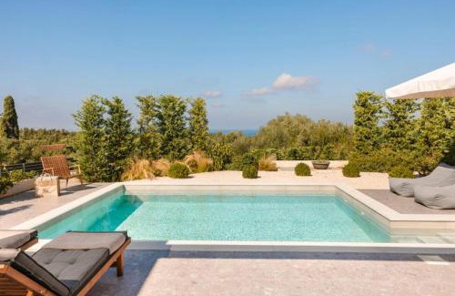 Antipata Villa | Discover Nirvana - Unalome Villas with Pool & Family Fun