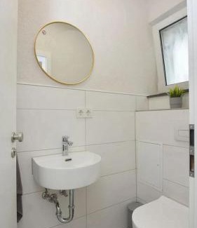 Eglosheim Apartment | Nisay Home, Apart Suite, N1