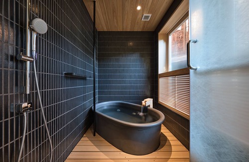 Kinosaki Onsen House | Experience Nishimuraya Honkan: Guest Rated 9.8 with Spa & Dining