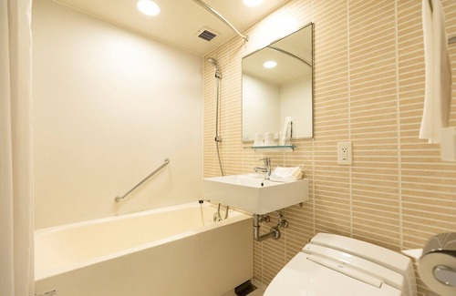 Kurosaki Hotel | Discover Nishitetsu Inn Kurosaki: Family-Friendly Comfort