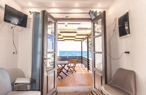 Mandraki House | Discover Nisyros White Wave - Family-Friendly Retreat