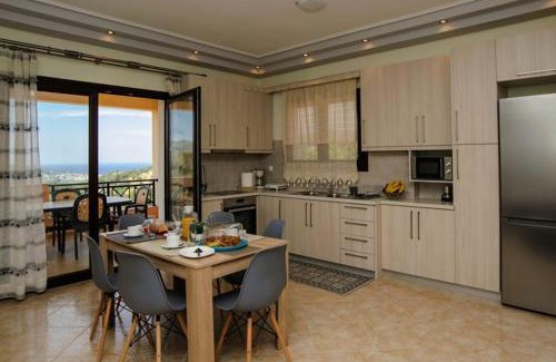 Karlovassi House | Explore Nitsa House: Guest Rated 10/10 Experience Awaits