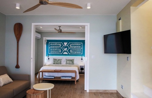 Hauru Hotel | Relax at Niu Beach Hotel Moorea: Perfect for Families