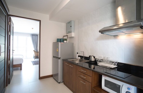 Chang Phueak Apartment | Top-Rated Nivas Chiangmai: Pool, Ocean View & Breakfast