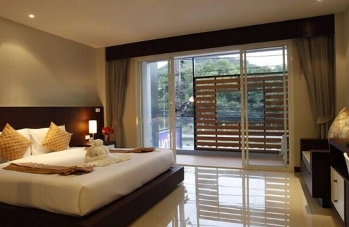 Koh Kaew Hotel | Budget-Friendly Nize Hotel with Family Amenities & Dining