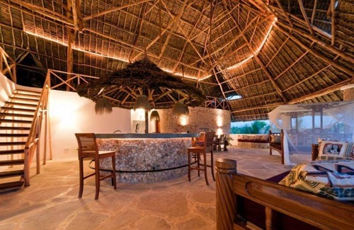 Watamu Villa | Indulge in NJERA HOUSE WATAMU with Ocean Views & Pools