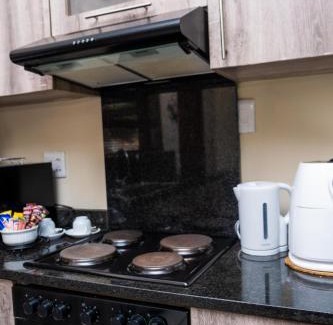 Motshane Apartment | Nkoyoyo Cottage Retreat