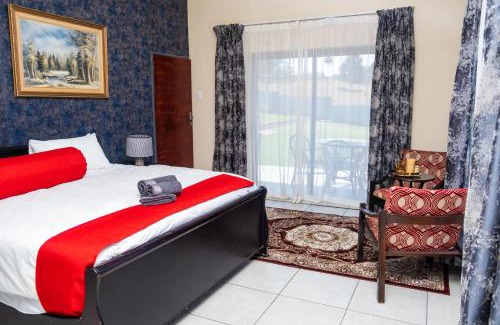 Motshane Apartment | Nkoyoyo Cottage Retreat