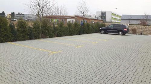 Griesheim Apartment | Family-Friendly NM-Apartments with 8.9/10 Guest Rating