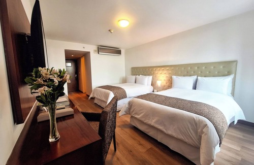 Chacarilla-Santa Cruz Hotel | Discover NM Lima Hotel: 4-Star Comfort with Spa Amenities