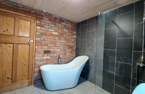Aberaeron House | Top-Rated No 1 Dolheulog in Beautiful Aberaeron