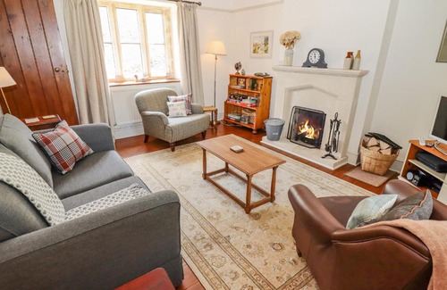 Chedworth House | Family-Friendly Retreat at No 1 Eastington, 4-Star Comfort