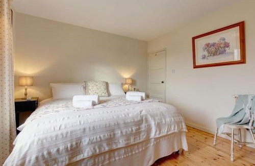 Swaffham House | Pet-Friendly Escape at No 1 Sparham Hall in Norfolk