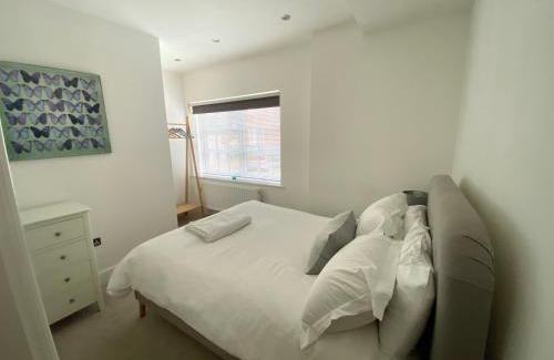 Winchester Apartment | Pet-Friendly Haven: No.1 The Old Printworks, Winchester