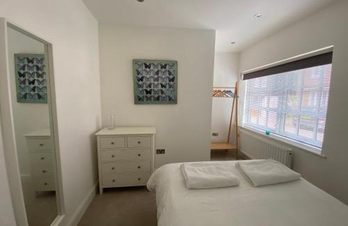 Winchester Apartment | Pet-Friendly Haven: No.1 The Old Printworks, Winchester