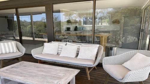 Lake Wangary House | Discover No. 10 Coffin Bay - Family-Friendly Retreat