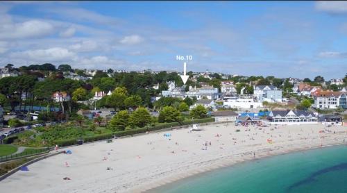 Maenporth House | Oceanfront No.10 Falmouth - Steps from the Beach