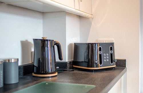 Mansfield Apartment | Comfortable 2-Bedroom Apartment at No 10 Nursery Convent