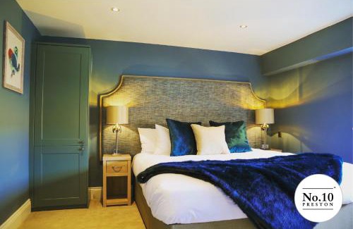 Preston Hotel | Elegant No.10 Preston: 5-Star Stay with Pet-Friendly Amenities