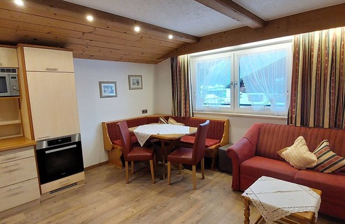 Graen Apartment | Comfortable Stay at No. 11 Fewo Neunerköpfle Guesthouse