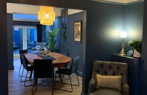 Fishguard House | Coastal Retreat: No 11, Fishguard - Family Friendly Getaway!