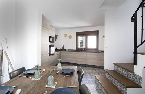 Competa House | Idyllic No 17 Competa: Townhouse Villa with Private Pool