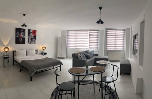Pendik Hotel | Eco-Friendly No 19 Suite Pendik Hotel with Breakfast Included