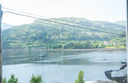 Cairndow House | Experience No 2 Planetree: Oceanfront & Pet-Friendly Retreat