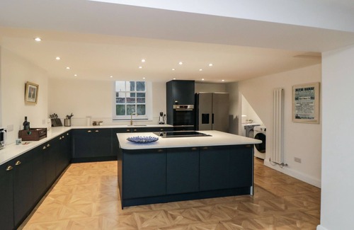 Hartlepool House | Discover NO.20 THE HEADLAND: Pet-Friendly Retreat in Hartlepool