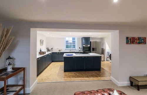 Hartlepool House | Discover NO.20 THE HEADLAND: Pet-Friendly Retreat in Hartlepool