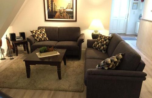 Bielenberg Apartment | Discover No 3 - Krautsand Family-Friendly Vacation Home