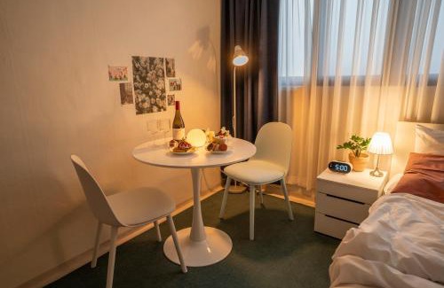 Beon 1-dong Apartment | No 41615ㅣprivateㅣWiFiㅣcozyㅣcomfyㅣ3min Suyu Stn