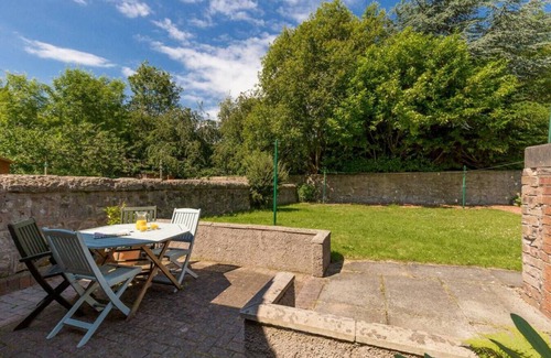 St Leonards Apartment | Pet-Friendly Stay at No.46 - by StayDunfermline