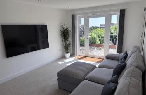 Maenporth House | Exceptional No.48 Falmouth: A Short Walk to the Beach