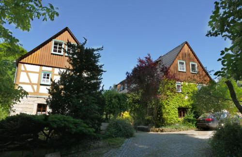 Kleingießhubel Apartment | Cozy No.5 - Ferienwohnung Schkade: Pet & Child Friendly Stay