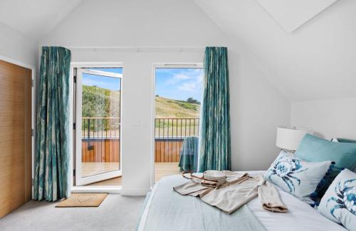 North Buckland House | Relax at No 5 The Vista, Willingcott - Family & Pet Friendly