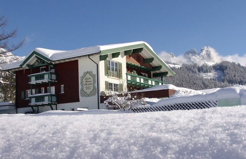 Graen Apartment | Discover No. 6 Apartment - Guesthouse Braito with Pool & Spa