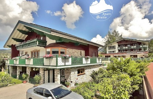 Graen Apartment | Discover No. 6 Apartment - Guesthouse Braito with Pool & Spa