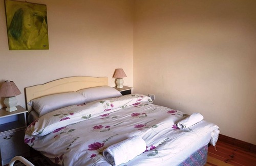 Connemara House | Pet-Friendly No 6 Glynsk Cottages in Cashel - Rated 9.8/10