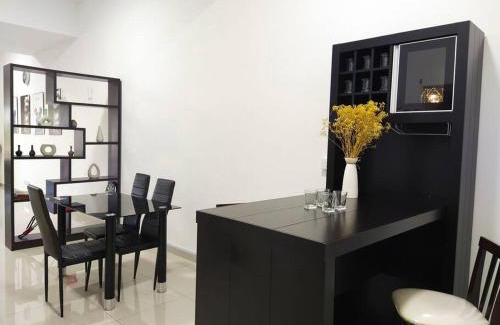 Pasir Penambang House | Ideal No 70 Sunlight Homestay with Karaoke & Family Fun