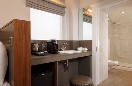 Rathgar House | Inviting No 9 Rathgar: Family-Friendly with Breakfast Included