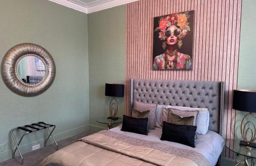 Prestwick Apartment | Discover No 9 Retreat: Family-Friendly with Hot Tub Bliss