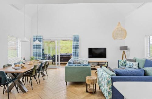 North Buckland House | Relax at No 9 The Vista, Willingcott - Pet Friendly Retreat
